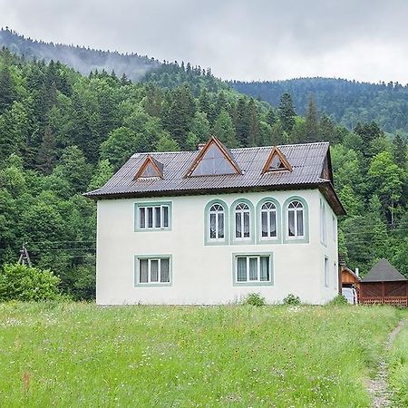 Schedryk Hotel Микуличин Екстериор снимка